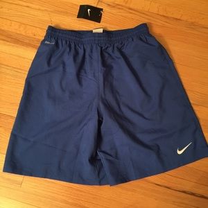 Nike soccer shorts youth XL NWT